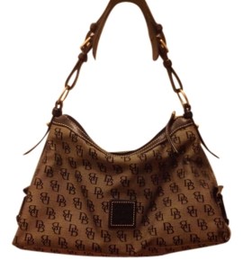 dooney-and-bourke-hobo-bag-black-516956